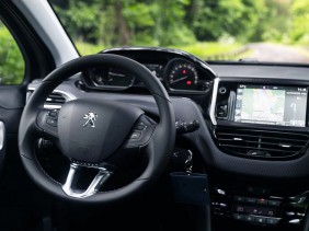 Peugeot 208 Allure 5